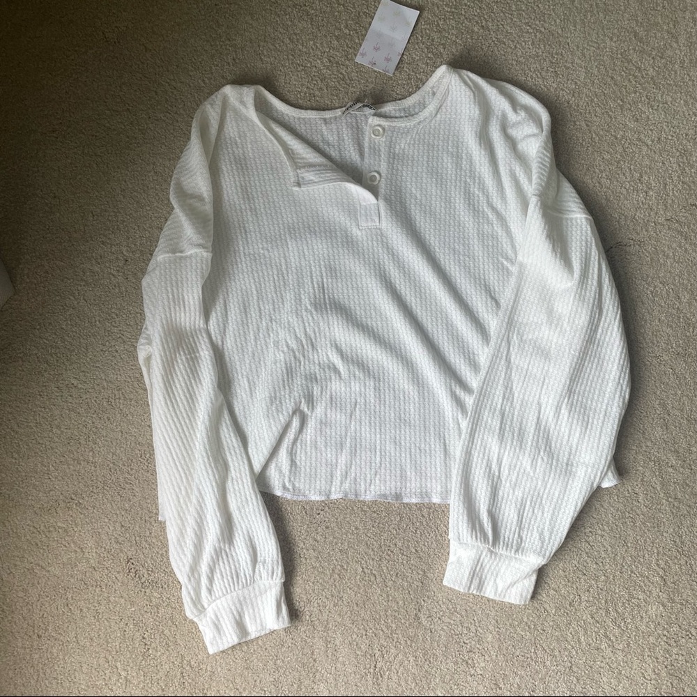MUST BUNDLE 🍒 NWT lounge top
